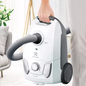 ELECTROLUX EEG41IW sáčkový vysavač
