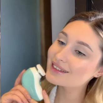 TOUCHBeauty 1387A Čisticí kartáč na pleť 3v1 zelený