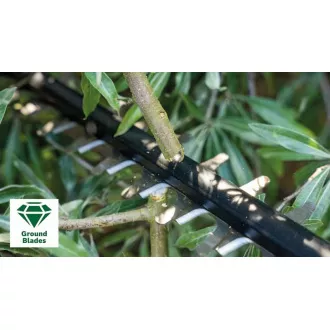 BOSCH UniversalHedgeCut 18V-50, akumulátorové nůžky, 18 V, délka čepele 50 cm, rozteč zubů 20 mm, akumulátor 2.5 Ah