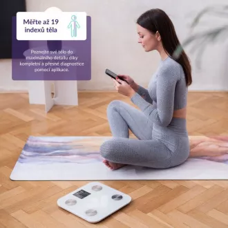 TrueLife FitScale W7 BT - Bioelektrická impedanční bluetooth váha - bílá