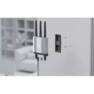 UBNT UMR - Industrial Mobile Router UBNT UMR - Industrial Mobile Router