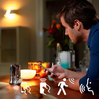 PHILIPS Hue White Ambiance, 2x žárovka 4, 2W GU10 PHILIPS Hue White Ambiance, 2x žárovka 4, 2W GU10