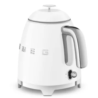 Smeg KLF05WHEU, mini rychlovarná konvice, 0, 8 l / 3 šálky, 1400 W, styl 50. let, bílá