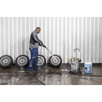 Karcher HD 6/15 M Plus vysokotlaký čistič, 3100 W, 225 bar, 560 l/h, rotační tryska, tlakový spínač Karcher HD 6/15 M Plus vysokotlaký čistič, 3100 W, 225 bar, 560 l/h, rotační tryska, tlakový spínač