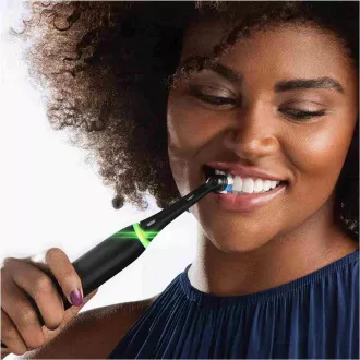 Oral-B iO4 Matt Black elektrický zubní kartáček, magnetický, časovač, tlakový senzor, mobilní aplikace, černý Oral-B iO4 Matt Black elektrický zubní kartáček, magnetický, časovač, tlakový senzor, mobilní aplikace, černý
