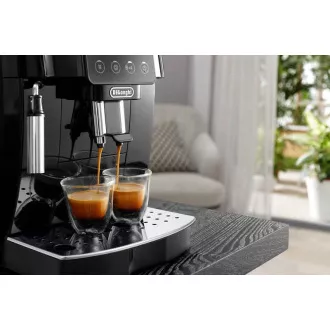 DeLonghi ECAM 220.21.B Magnifica Start automatický kávovar, 1450 W, 15 bar, vestavěný mlýnek, parní tryska, černý DeLonghi ECAM 220.21.B Magnifica Start automatický kávovar, 1450 W, 15 bar, vestavěný mlýnek, parní tryska, černý