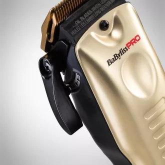 BaByliss Pro 4 FX825GE profesionální zastřihovač, titanové čepele, 3300 mAh baterie, zlatá BaByliss Pro 4 FX825GE profesionální zastřihovač, titanové čepele, 3300 mAh baterie, zlatá