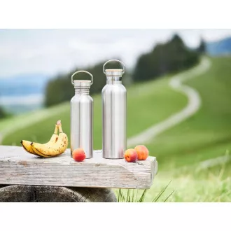 Pandoo Nerezová láhev na vodu s bambusovým víčkem 750 ml Pandoo Nerezová láhev na vodu s bambusovým víčkem 750 ml