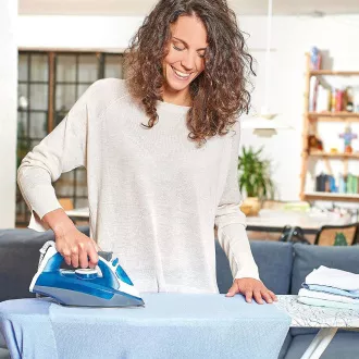 BXIR2200E NAPAŘ. ŽEHLIČKA BLACK & DECKER
