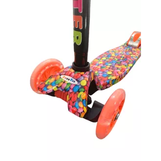 Koloběžka tříkolová MAXI SCOOTER se svítícími kolečky, BONBON or