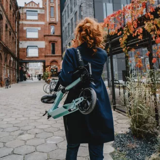 Skládací koloběžka MOVINO X-Way s ruční i nášlapnou brzdou, light mint