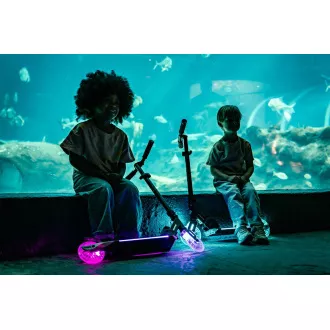 MOVINO COSMO 2 skládací koloběžka s LED koly 120 mm MOVINO COSMO 2 skládací koloběžka s LED koly 120 mm