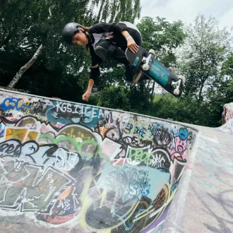 Freestyle přilba NKX Brain Saver, Pirate, M (54-57cm)