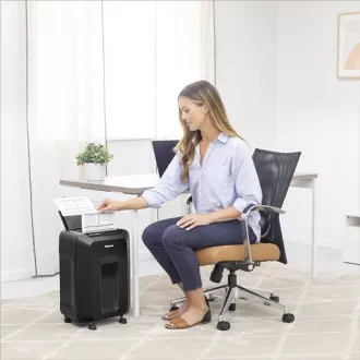 Fellowes Skartovač AutoMax 90 M - 90 listů/17L/Křížový řez Fellowes Skartovač AutoMax 90 M - 90 listů/17L/Křížový řez