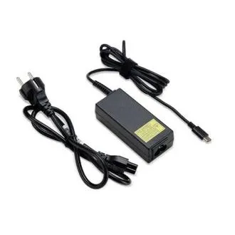 Acer 100W USB TYPE-C ADAPTER, BLACK, EU POWER CORD - pro zařízení s AC adapterem Type-C (retail pack) Acer 100W USB TYPE-C ADAPTER, BLACK, EU POWER CORD - pro zařízení s AC adapterem Type-C (retail pack)