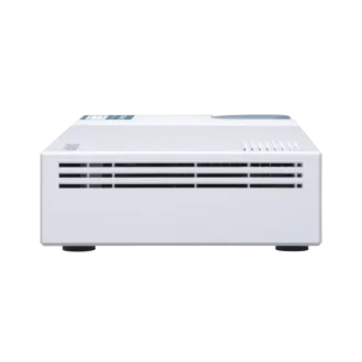 QNAP řízený switch QSW-M408-2C (12portů: 8x Gigabit port + 4x 10G SFP+ /2x 10GbE kombo porty)