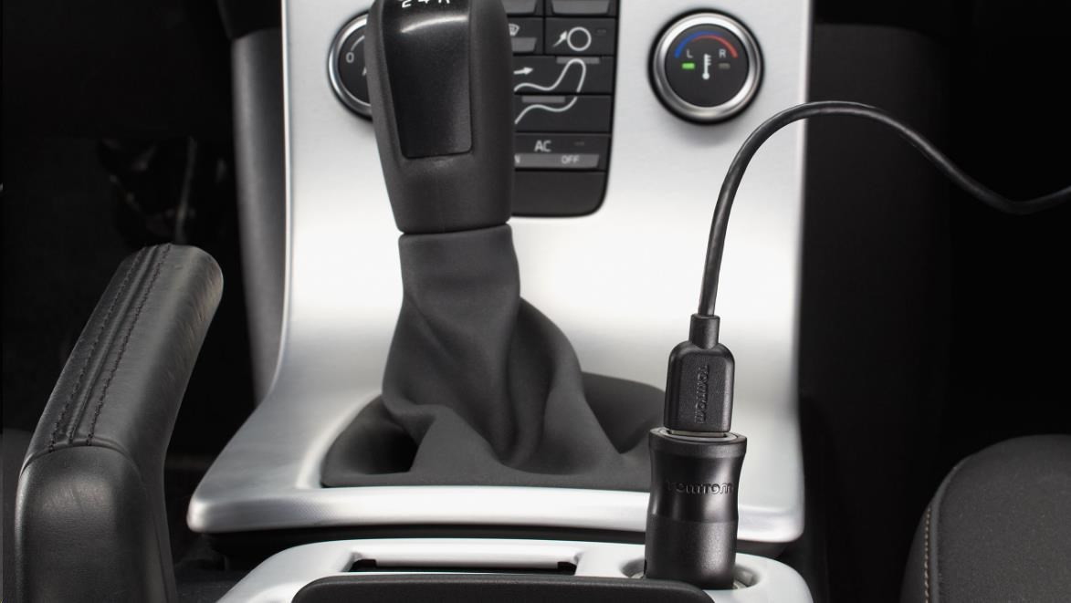 Levně TomTom nabíječka do auta USB pro 7\" navigace